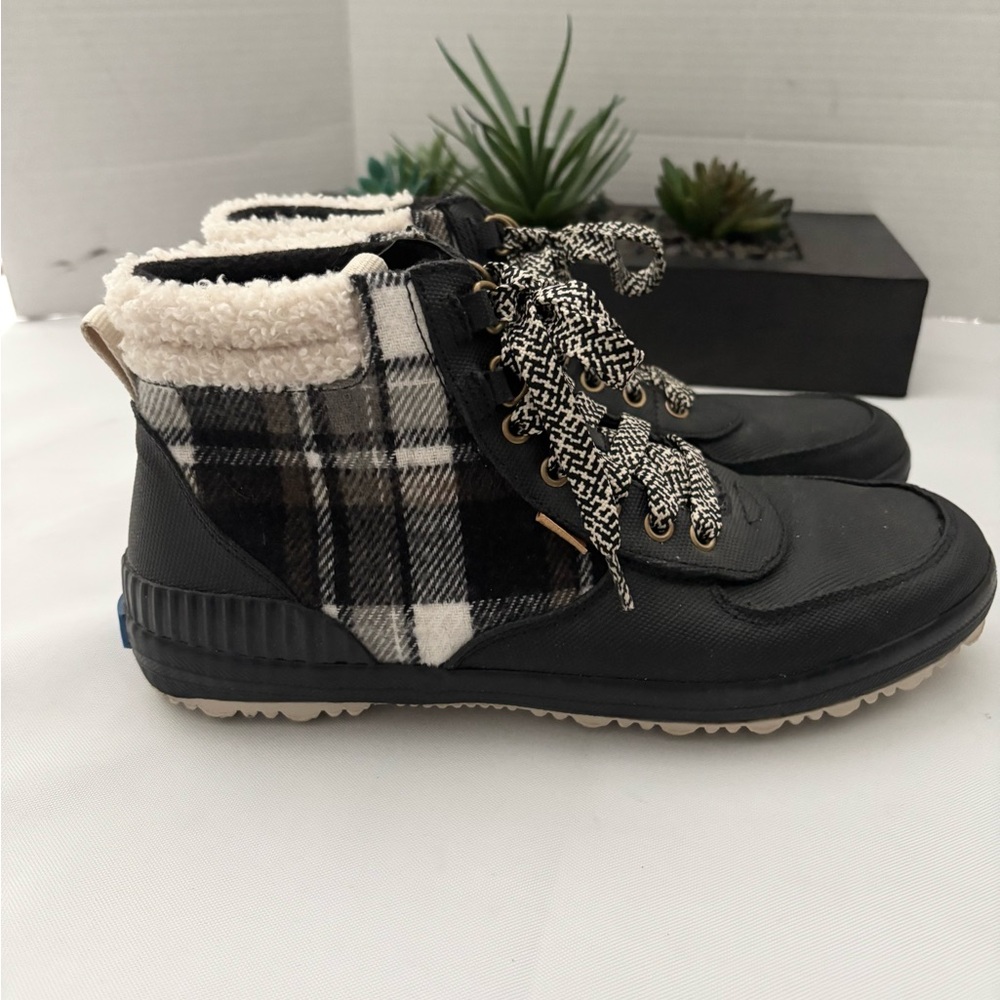 KEDS ANKLE HIGH SCOUT BOOTS FLEECE INSOLE RUBBER OUTSOLE COMFY SNEAKER BOOT SZ 8